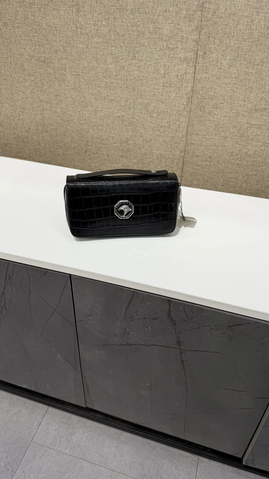 HM Brands product image 7