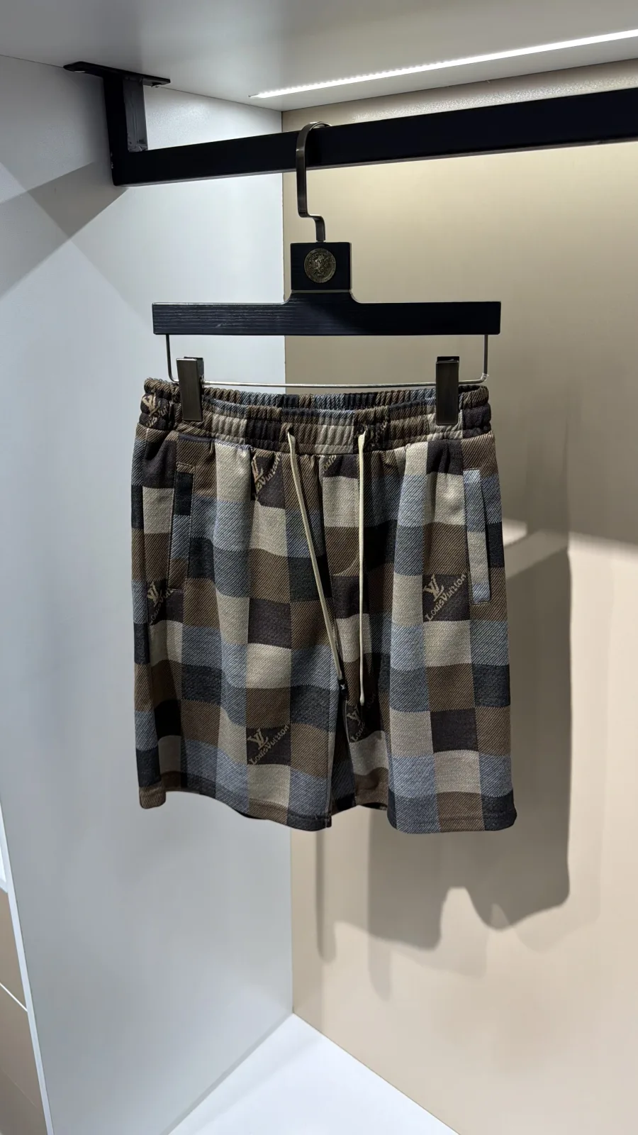 HM Brands product image 4
